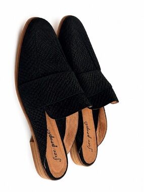 Free People At Ease Black Snake Embossed Loafer Mules 38